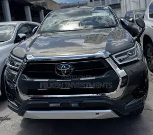 Toyota Hilux Revo Double Cab Deisel 2.8 AWD 2021 Ivory
