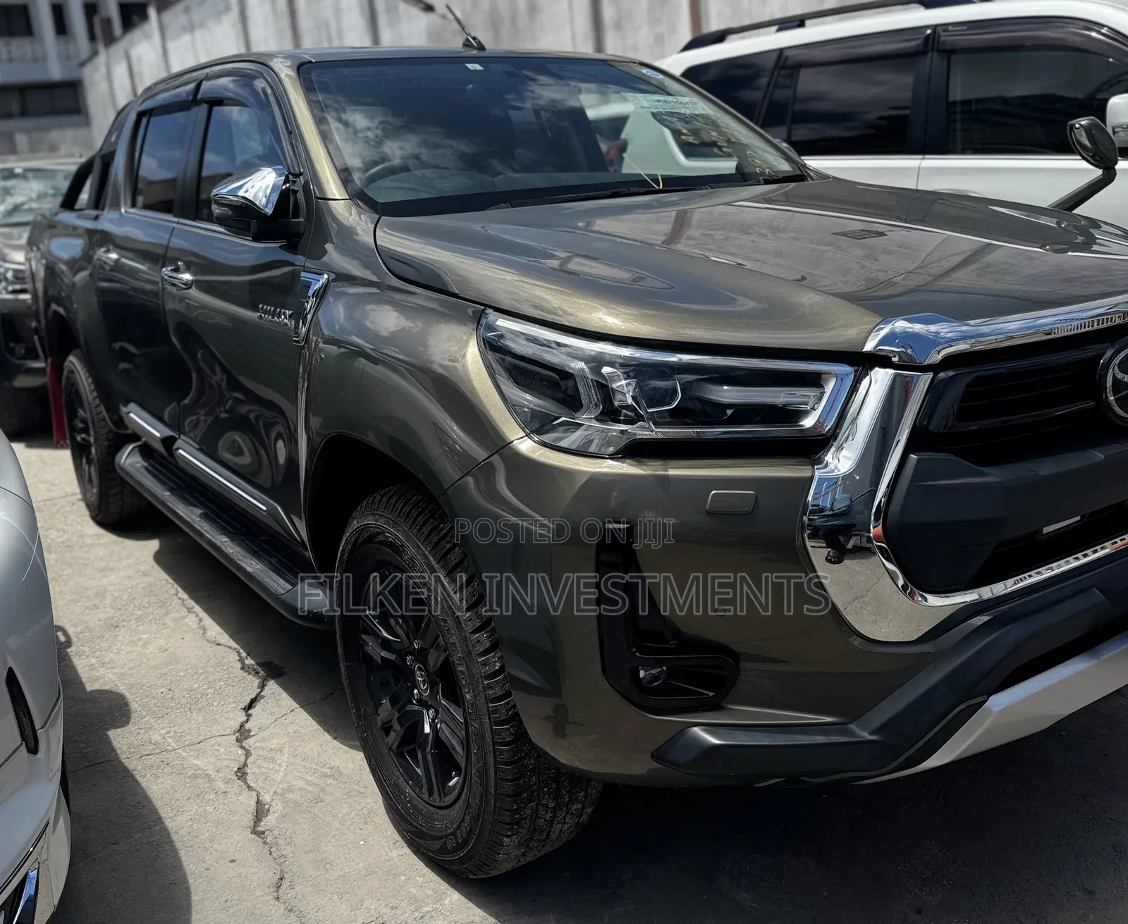 Toyota Hilux Revo Double Cab Deisel 2.8 AWD 2021 Ivory