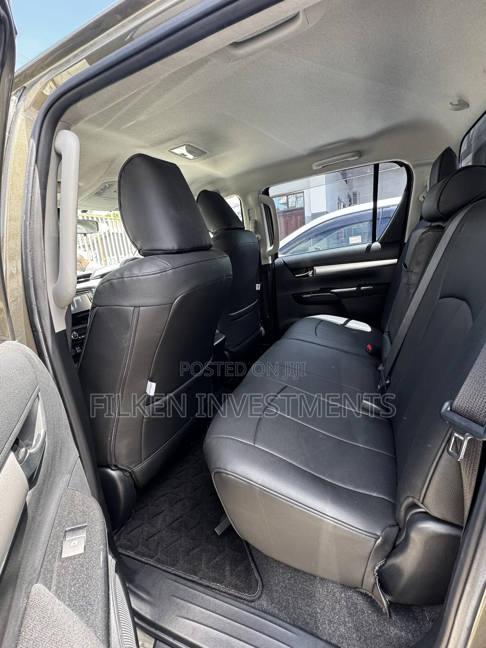 Toyota Hilux Revo Double Cab Deisel 2.8 AWD 2021 Ivory