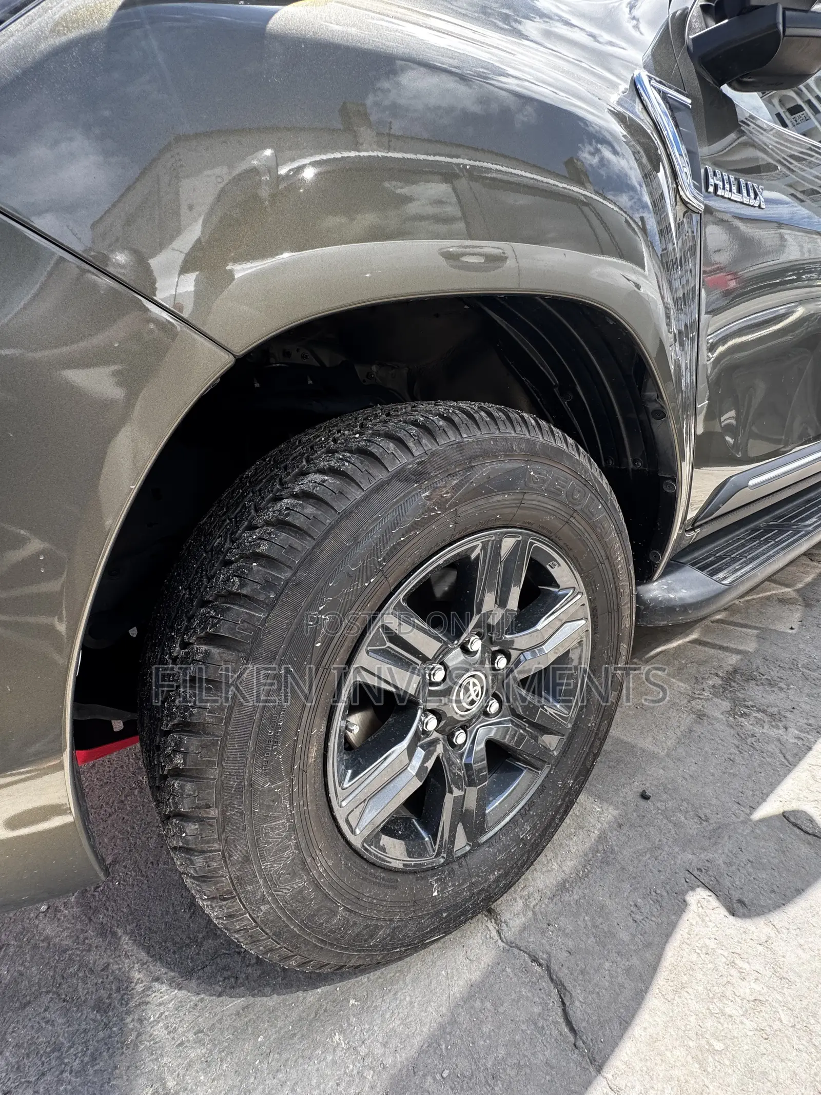 Toyota Hilux Revo Double Cab Deisel 2.8 AWD 2021 Ivory