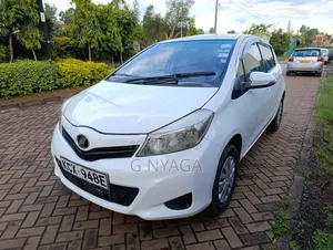 Toyota Vitz 2012 White