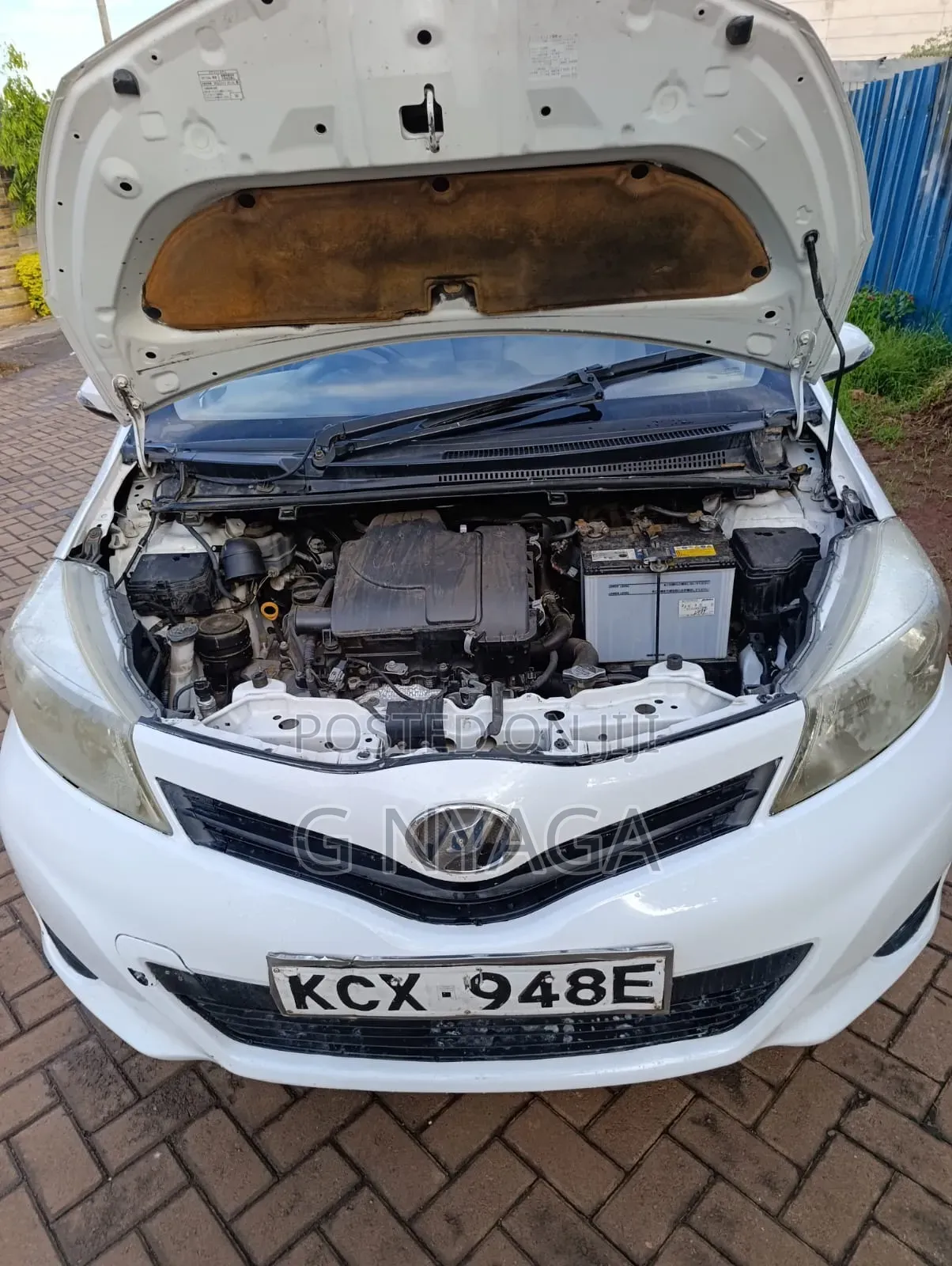 Toyota Vitz 2012 White