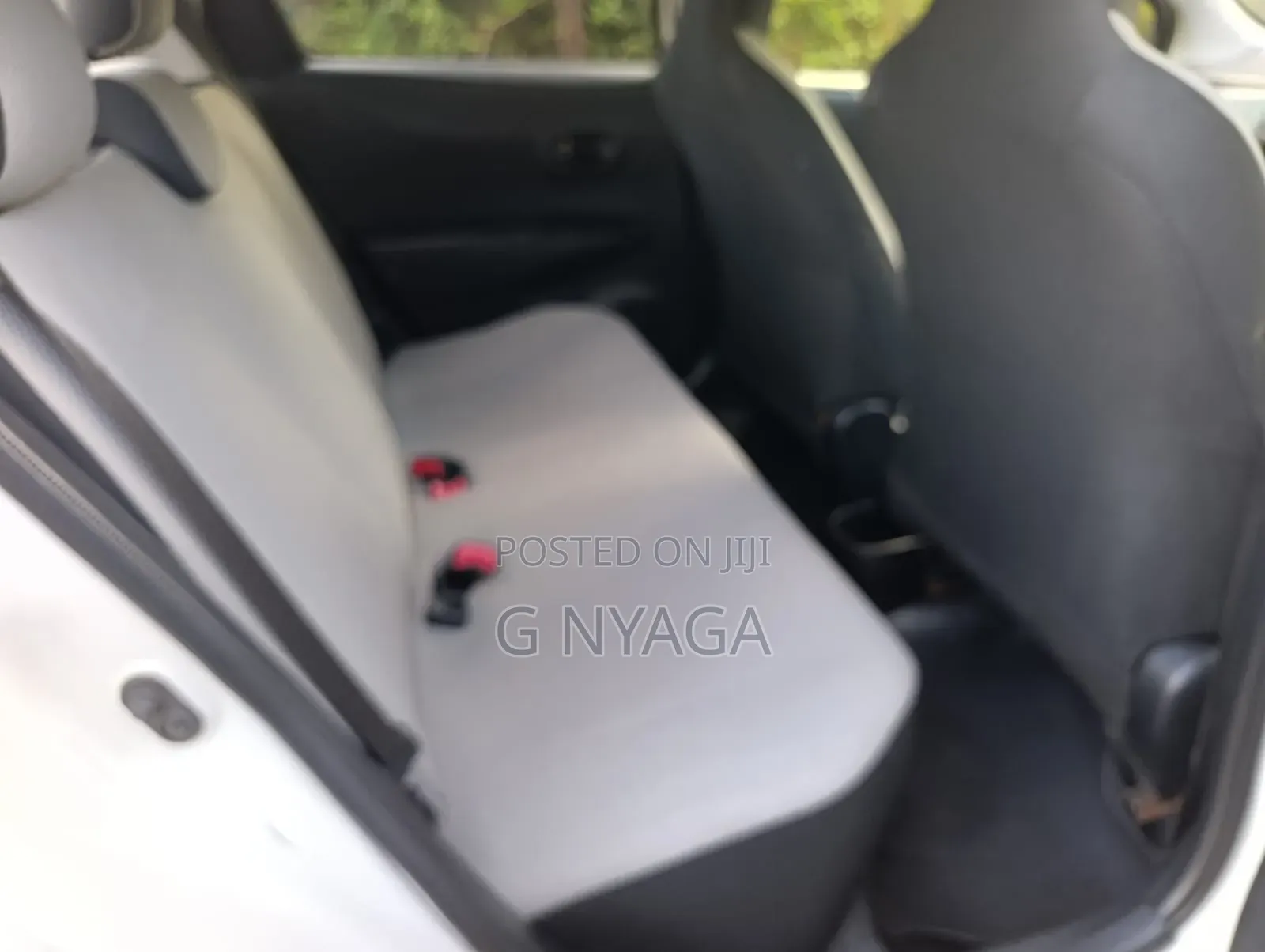 Toyota Vitz 2012 White