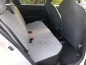 Toyota Vitz 2012 White