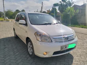 Toyota Raum 2007 Beige