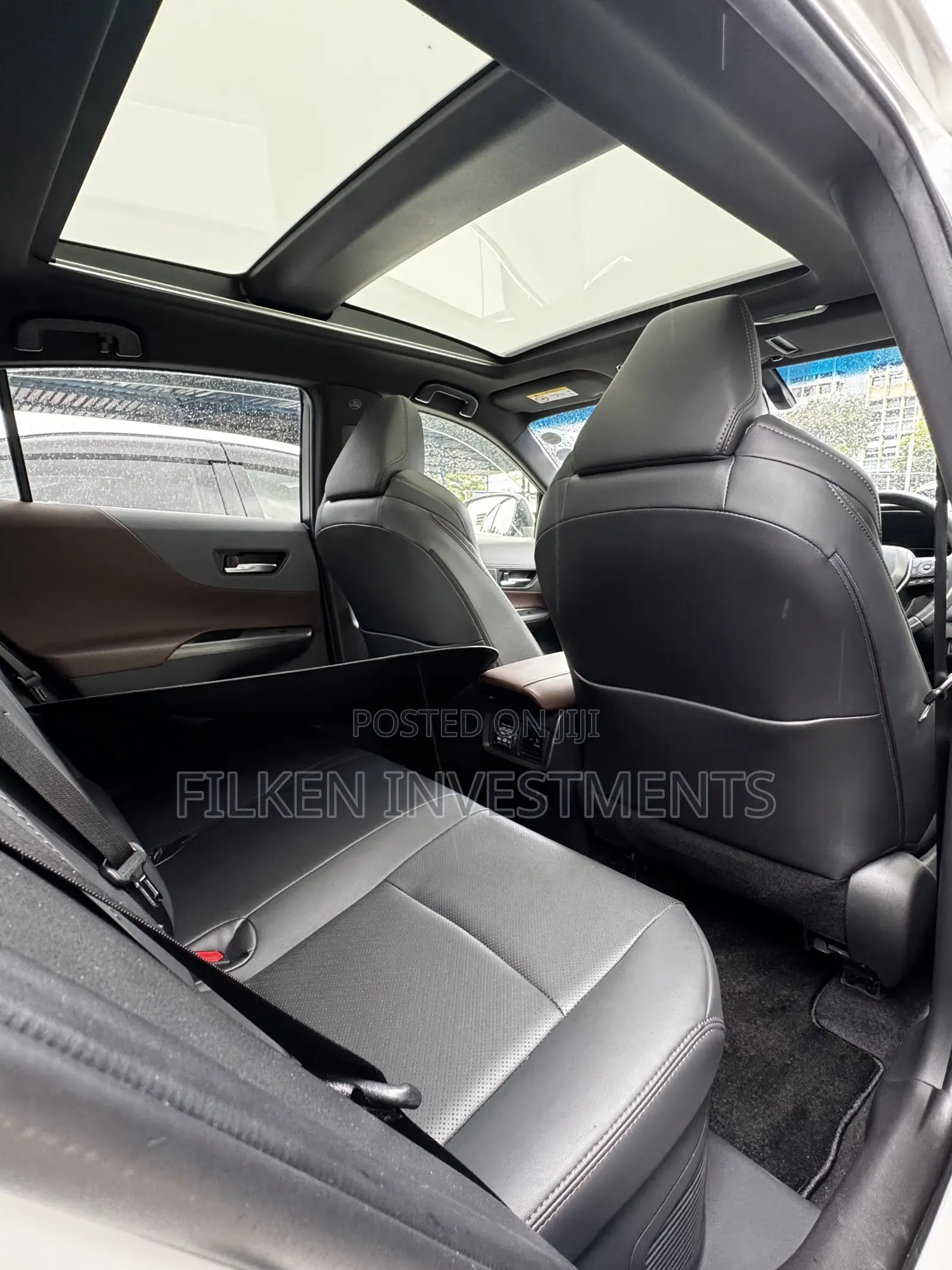 Toyota Harrier 2.5 Hybrid 4WD 2021 White