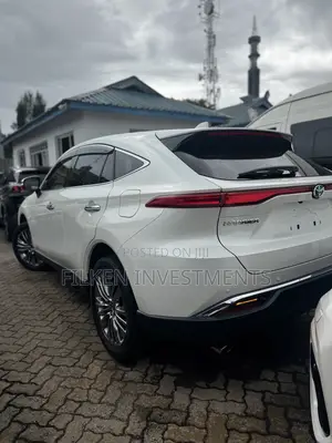 Toyota Harrier 2.5 Hybrid 4WD 2021 White