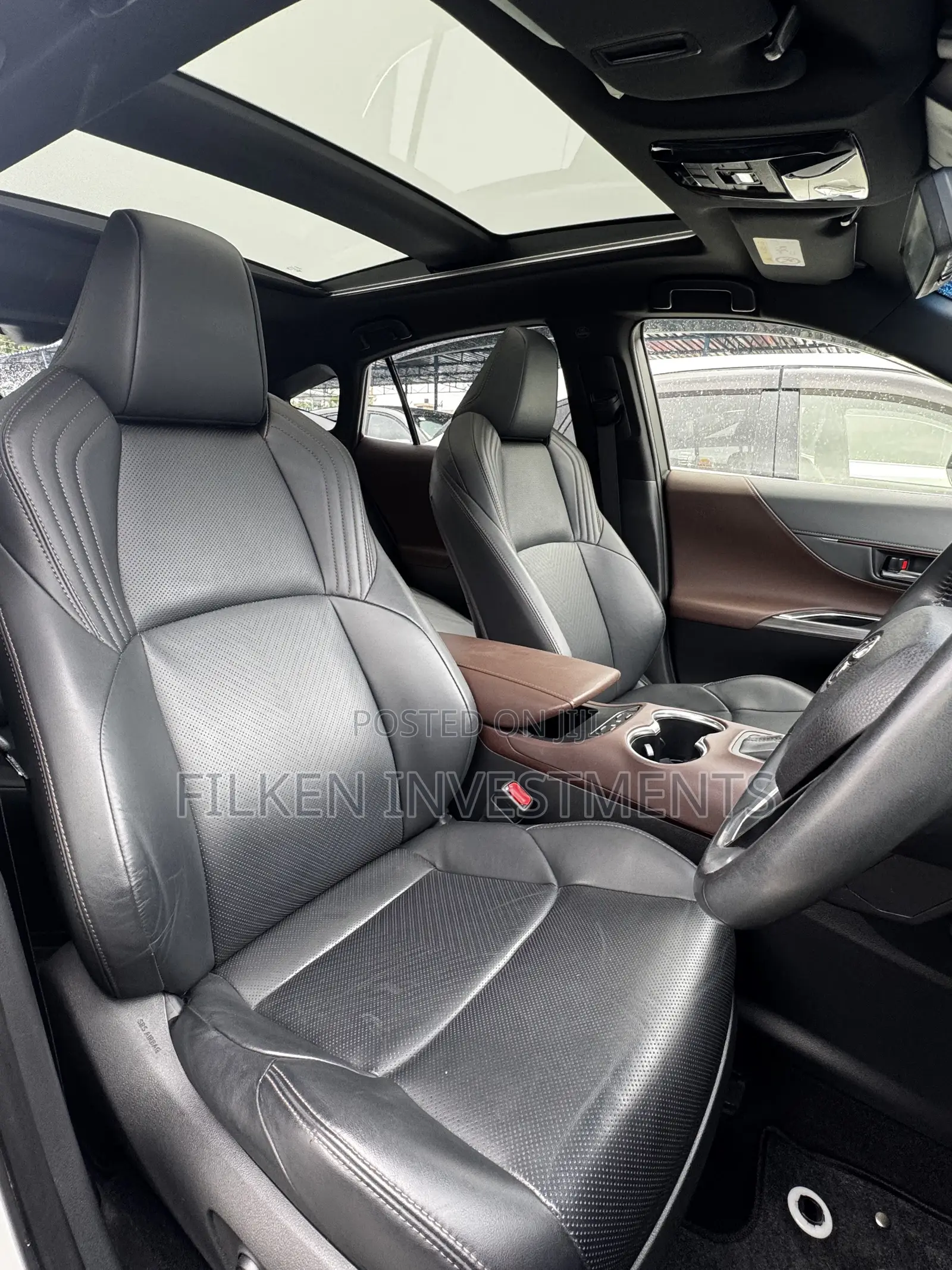 Toyota Harrier 2.5 Hybrid 4WD 2021 White