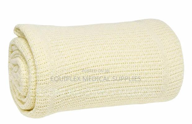 Quality Cream Hospital Cellular Blankets (60 Inches by 90 Inches)