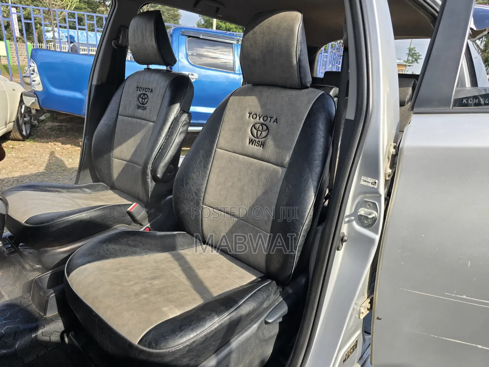 Toyota Wish 2010 Silver