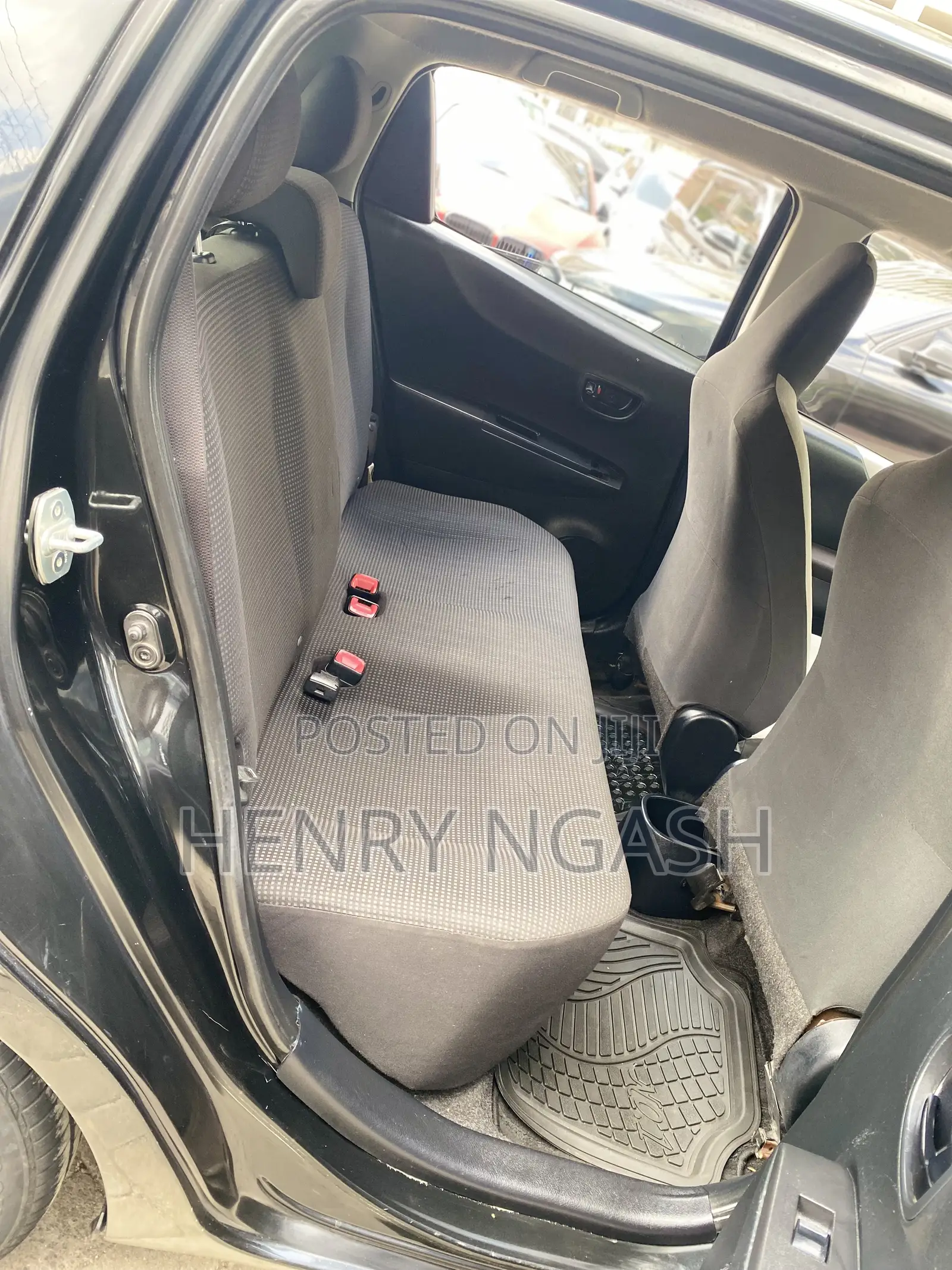 Toyota Vitz 2014 Black
