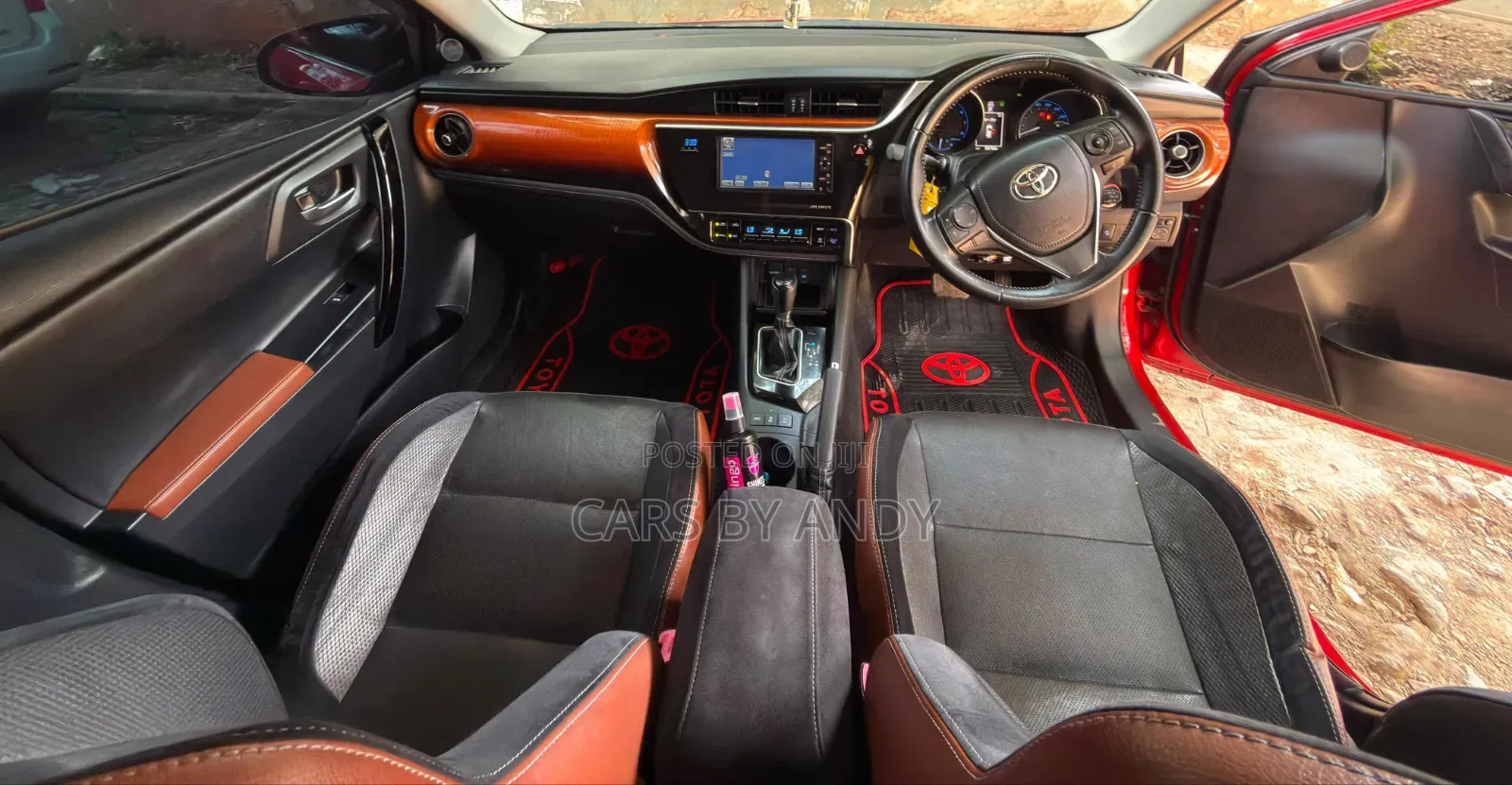 Toyota Auris 2016 Red