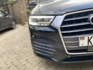 Audi Q3 2018 Black