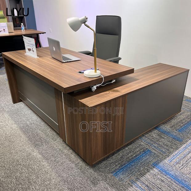 L-Shaped Executive Office Desk - thumbnail 4