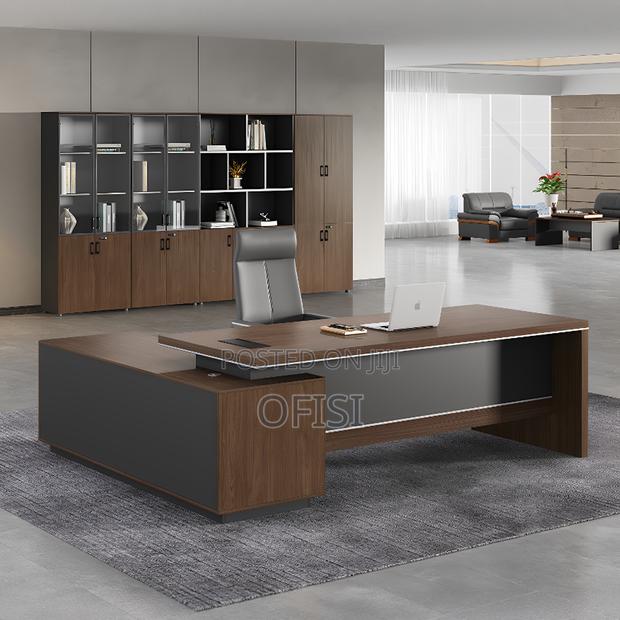L-Shaped Executive Office Desk - thumbnail 7