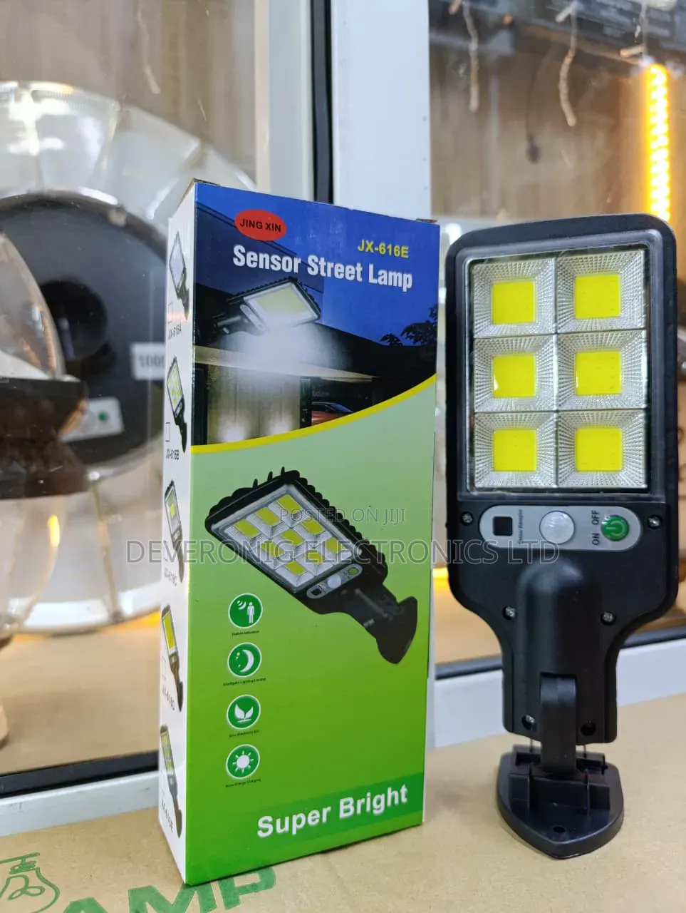 *Solar Sensor Wall Street Light