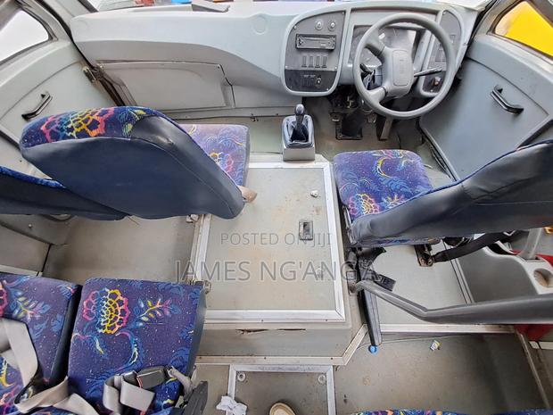 Isuzu NQR 2015 White - thumbnail 9