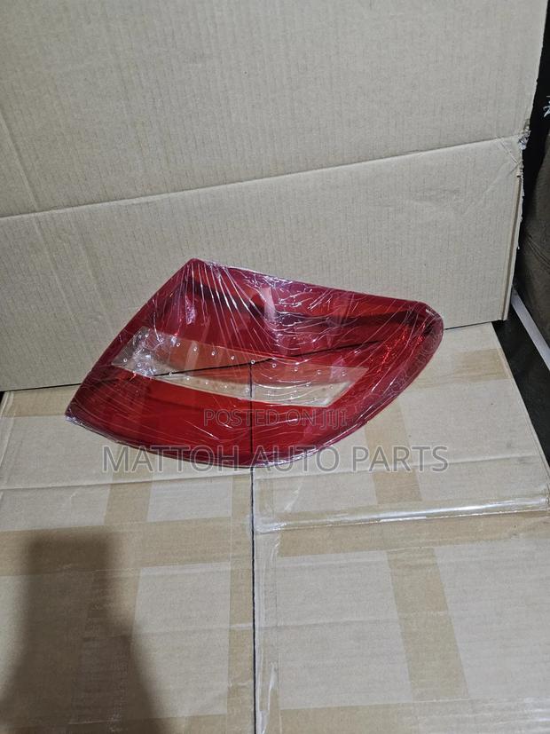 Tailight Lens Mercedes C200 204