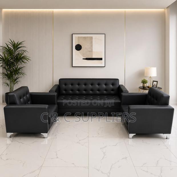 5-Seater Leather Sofa Set.