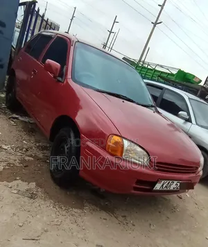Toyota Starlet 1999 Red