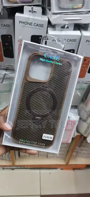 iPhone 17 Sleek Carbon Fiber-Style Phone Case