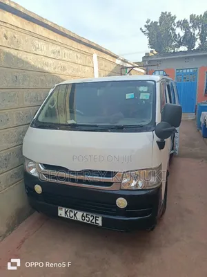 Toyota HiAce 2011 White