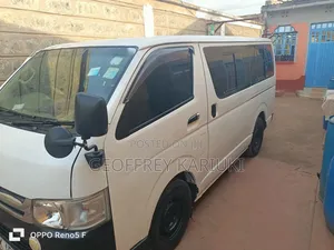 Toyota HiAce 2011 White