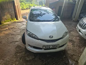 Toyota Wish 2012 White