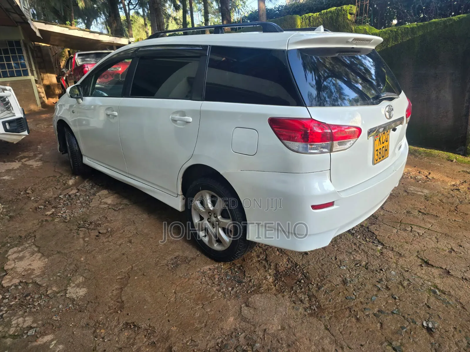 Toyota Wish 2012 White