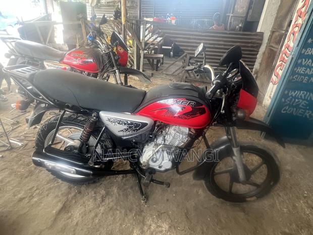 Bajaj Boxer 125 2024 Red - thumbnail 2