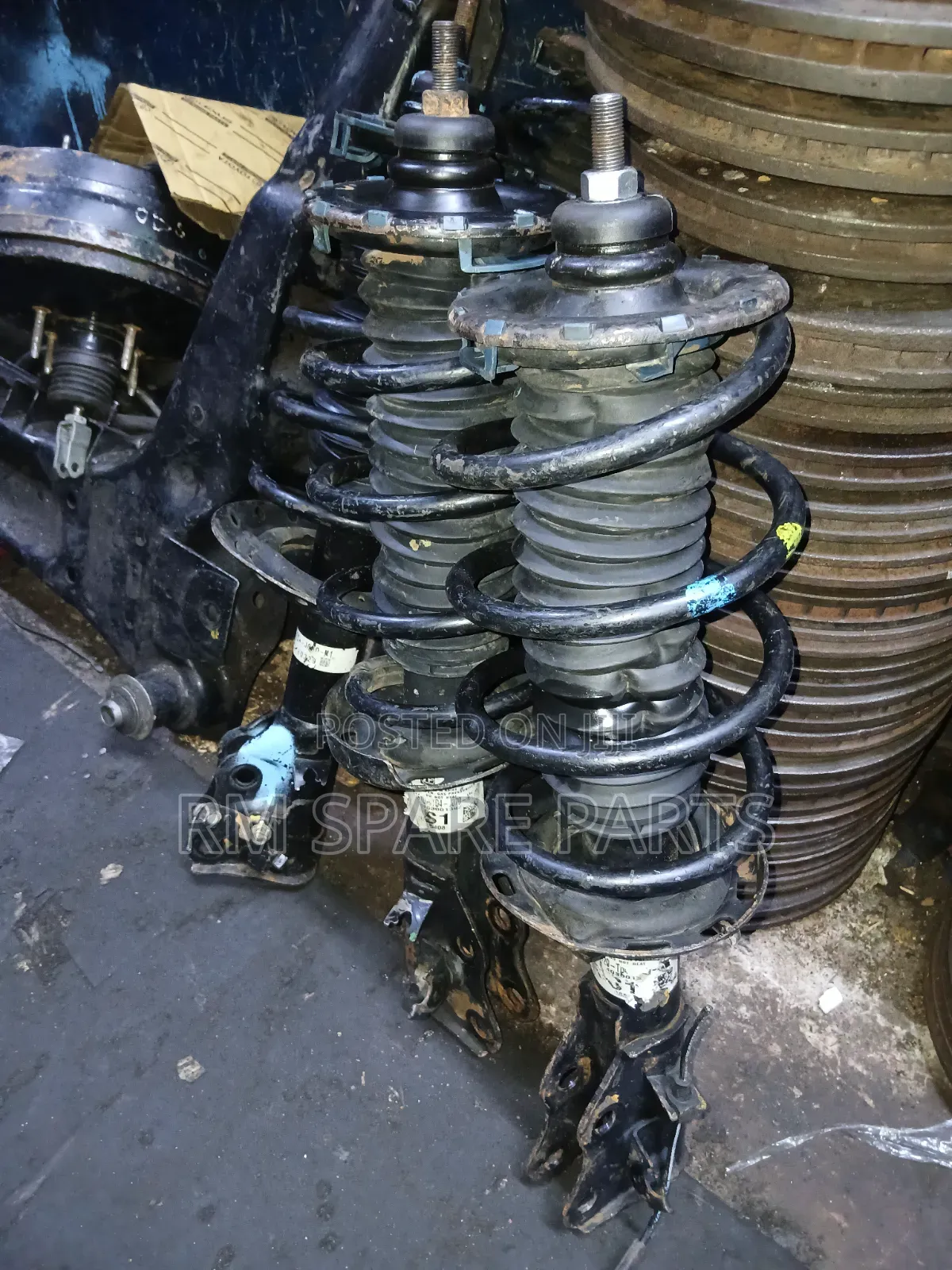 Front Shocks Honda Vezel
