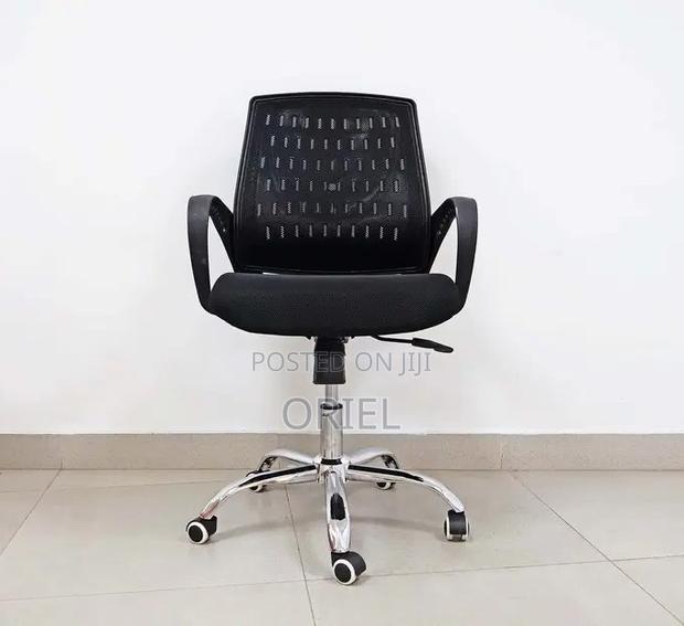 Office Chair : Medium Back Office Mesh Chair - thumbnail 8