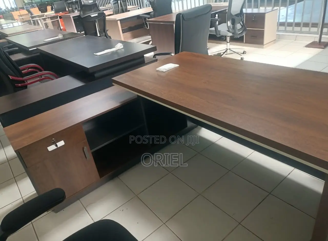 Office Desk : 1600mm Office Desk