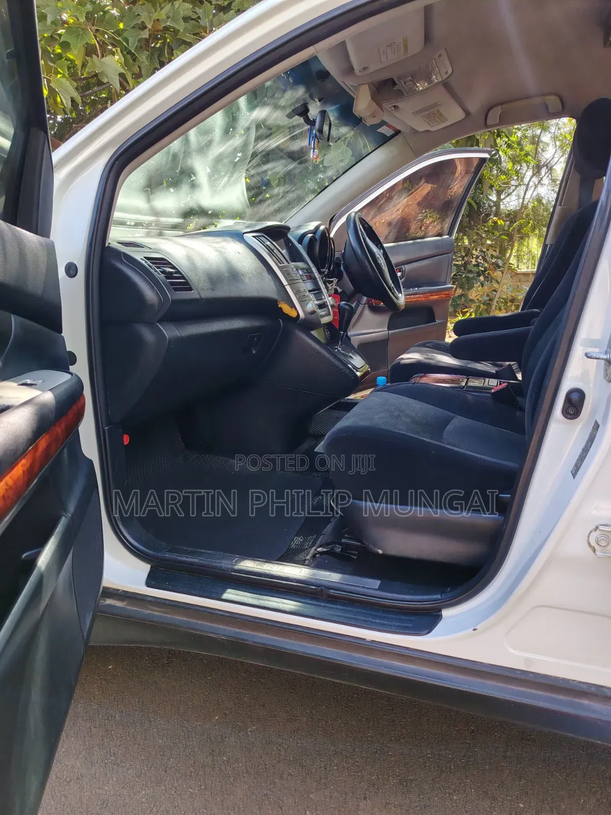 Toyota Harrier 2011 White