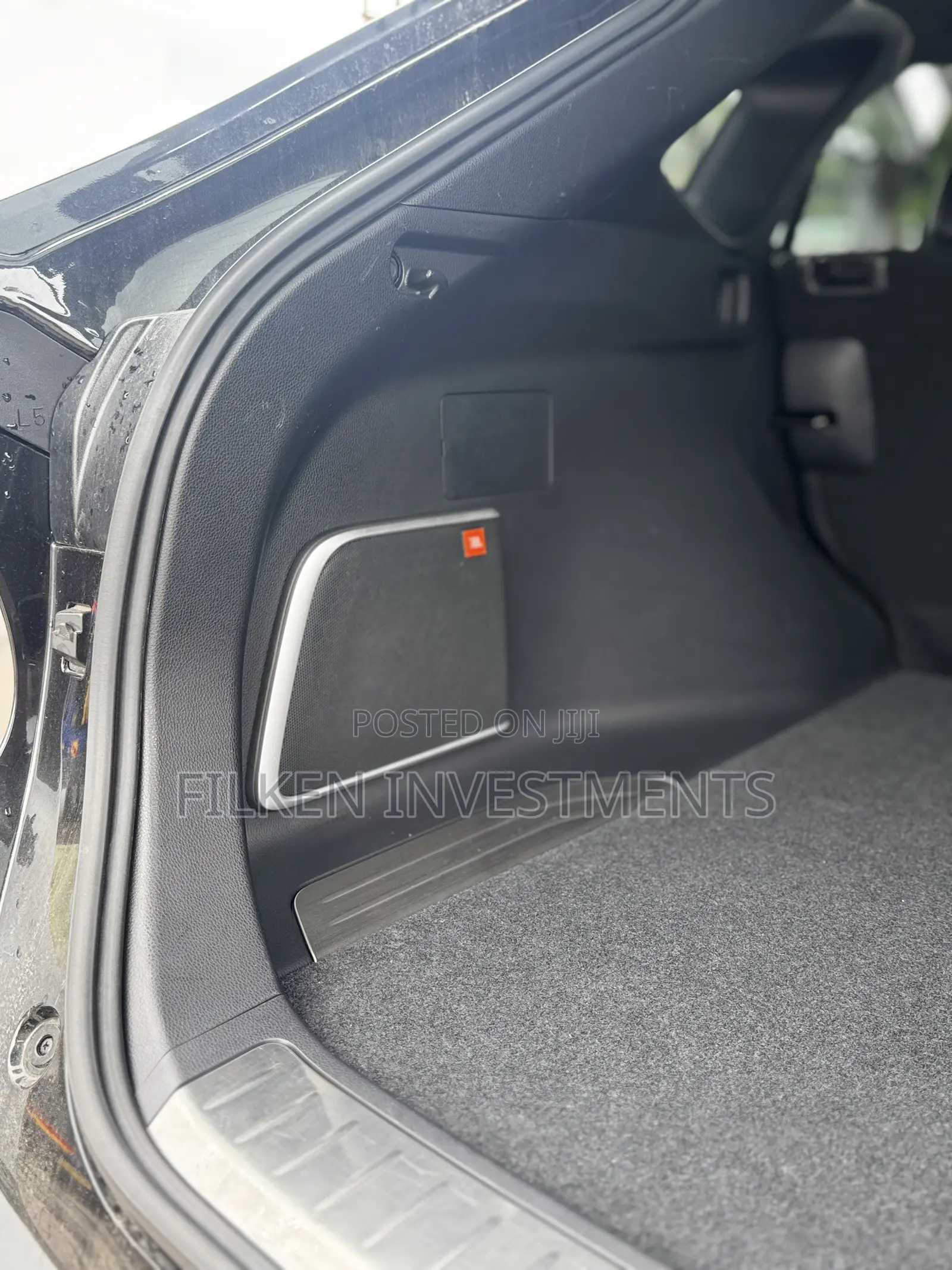 Toyota Harrier 2.0 4WD 2021 Black