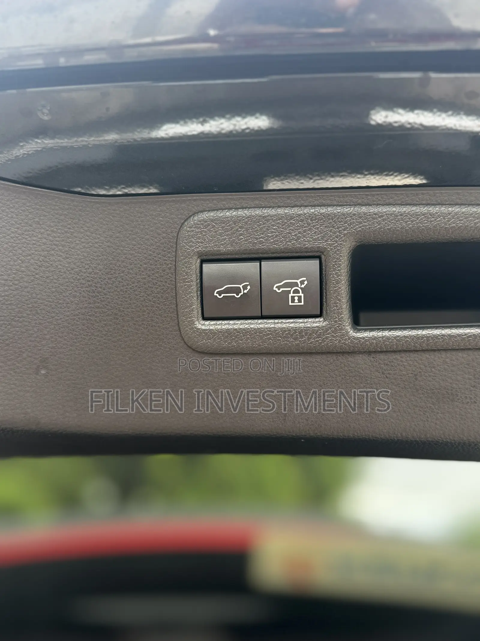 Toyota Harrier 2.0 4WD 2021 Black