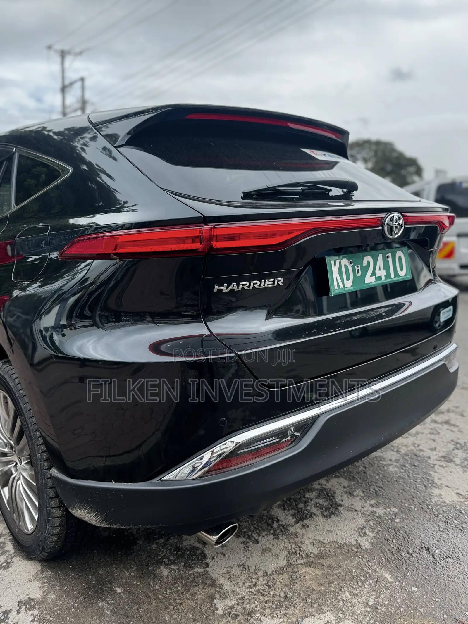 Toyota Harrier 2.0 4WD 2021 Black