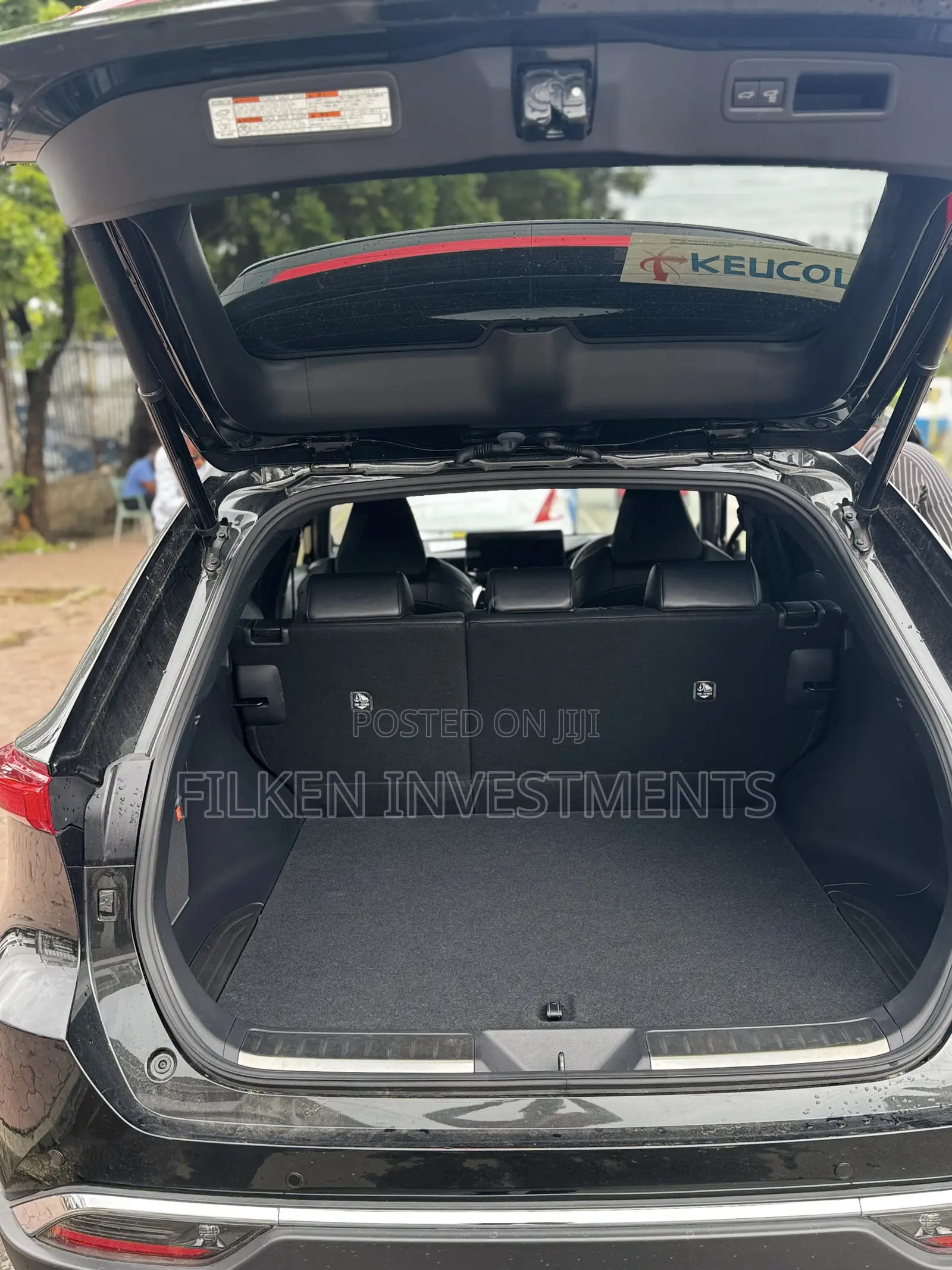 Toyota Harrier 2.0 4WD 2021 Black