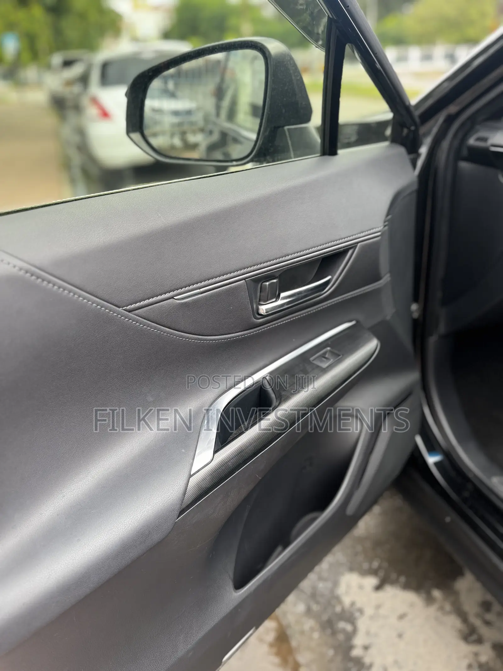 Toyota Harrier 2.0 4WD 2021 Black