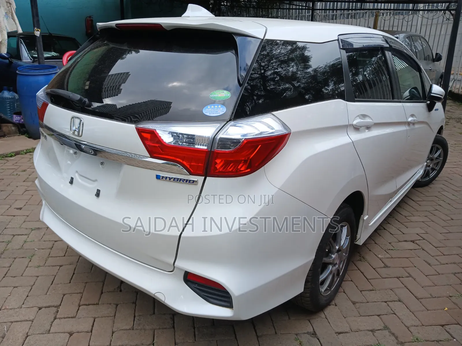 Honda Shuttle 2018 White