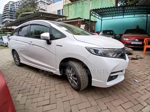 Honda Shuttle 2019 White