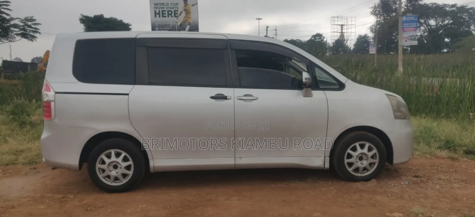 Toyota Noah 2008 Gray
