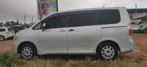 Toyota Noah 2008 Gray