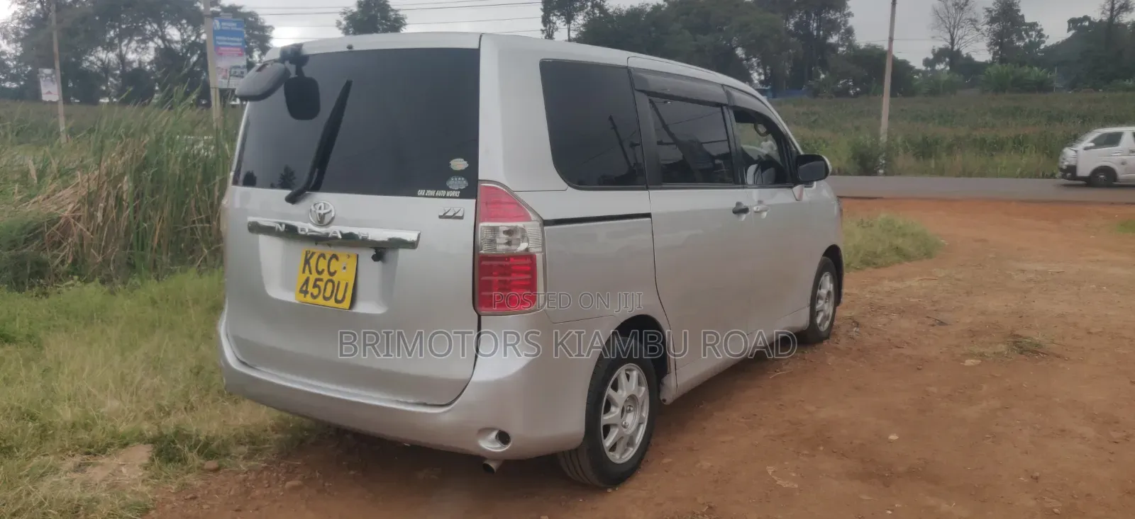 Toyota Noah 2008 Gray