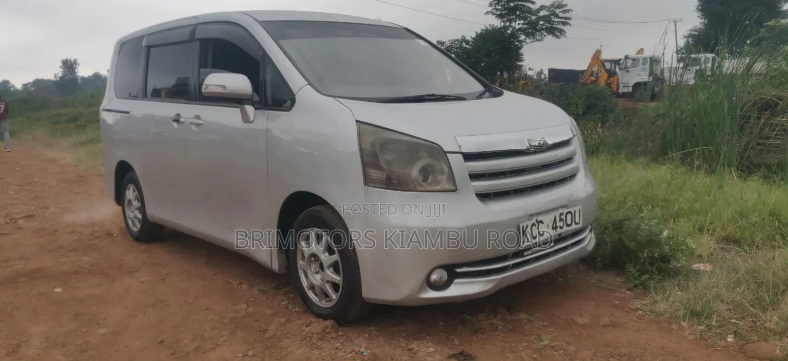 Toyota Noah 2008 Gray