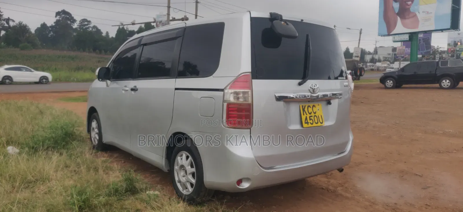 Toyota Noah 2008 Gray