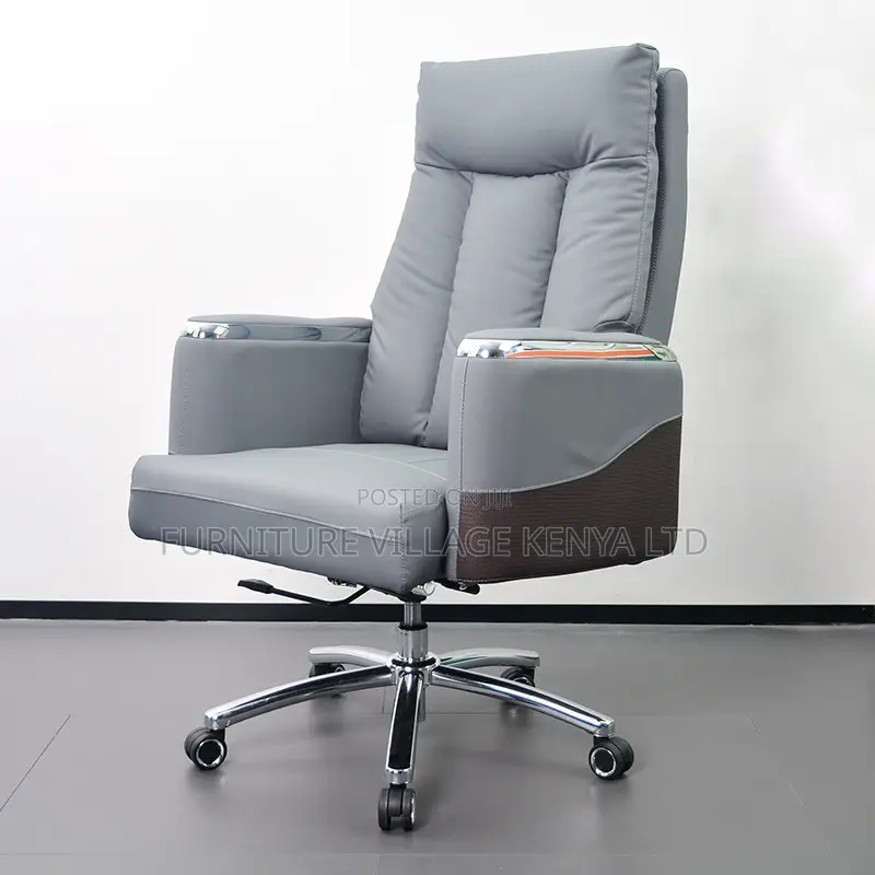 Director's Executive Seat