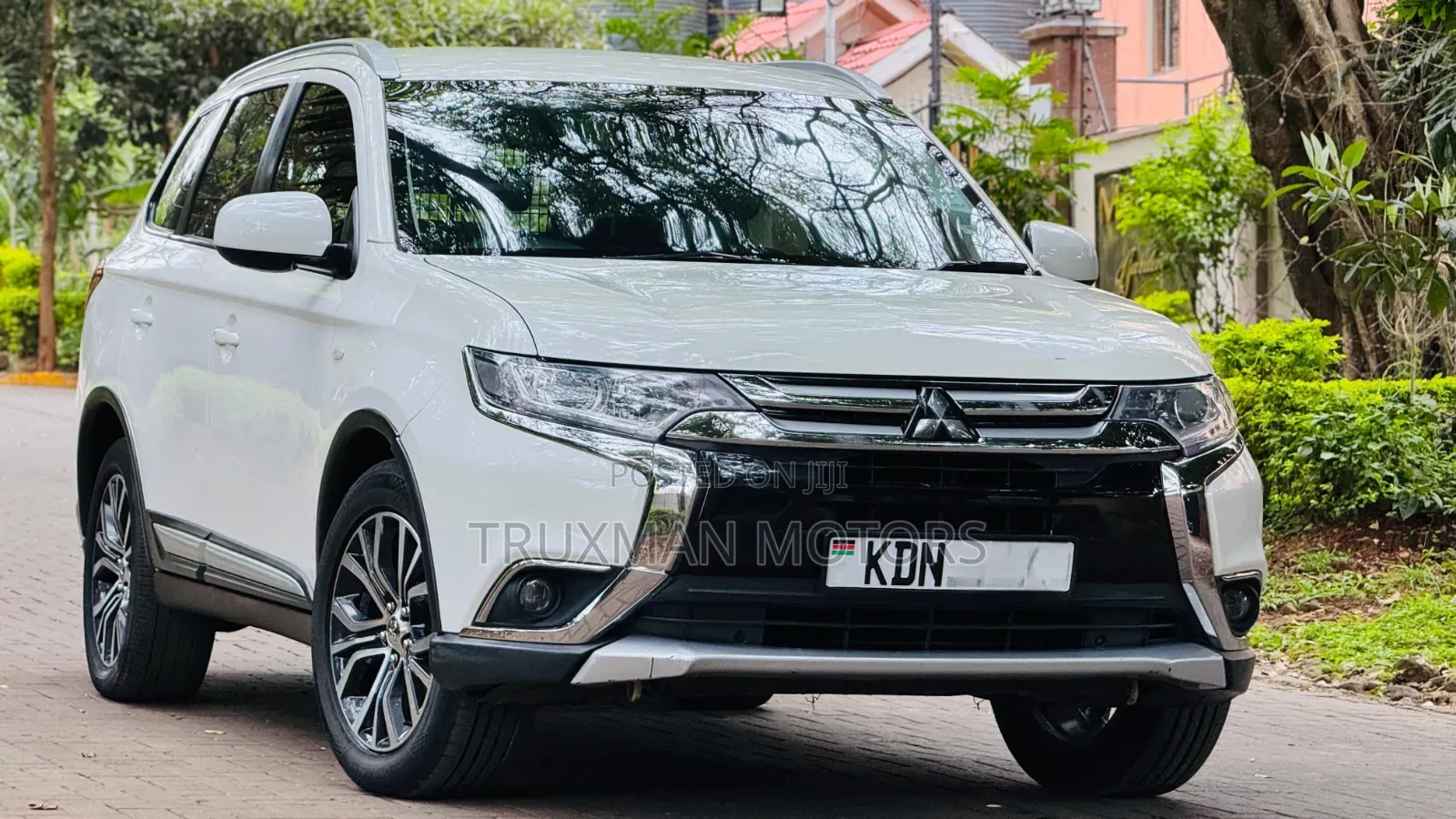 Mitsubishi Outlander 2018 White