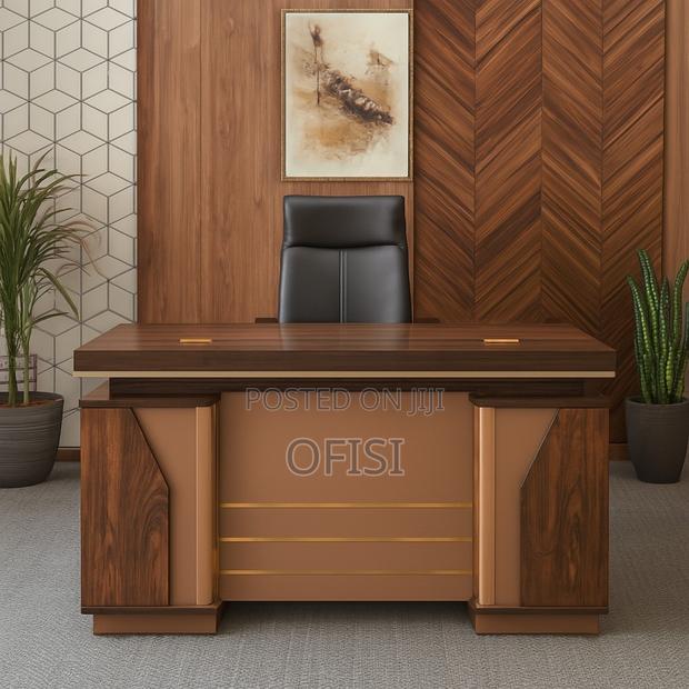 1.4 Meters Office Desk