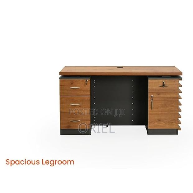 Office Desk : 140cm Brown Office Executive Desk - thumbnail 3